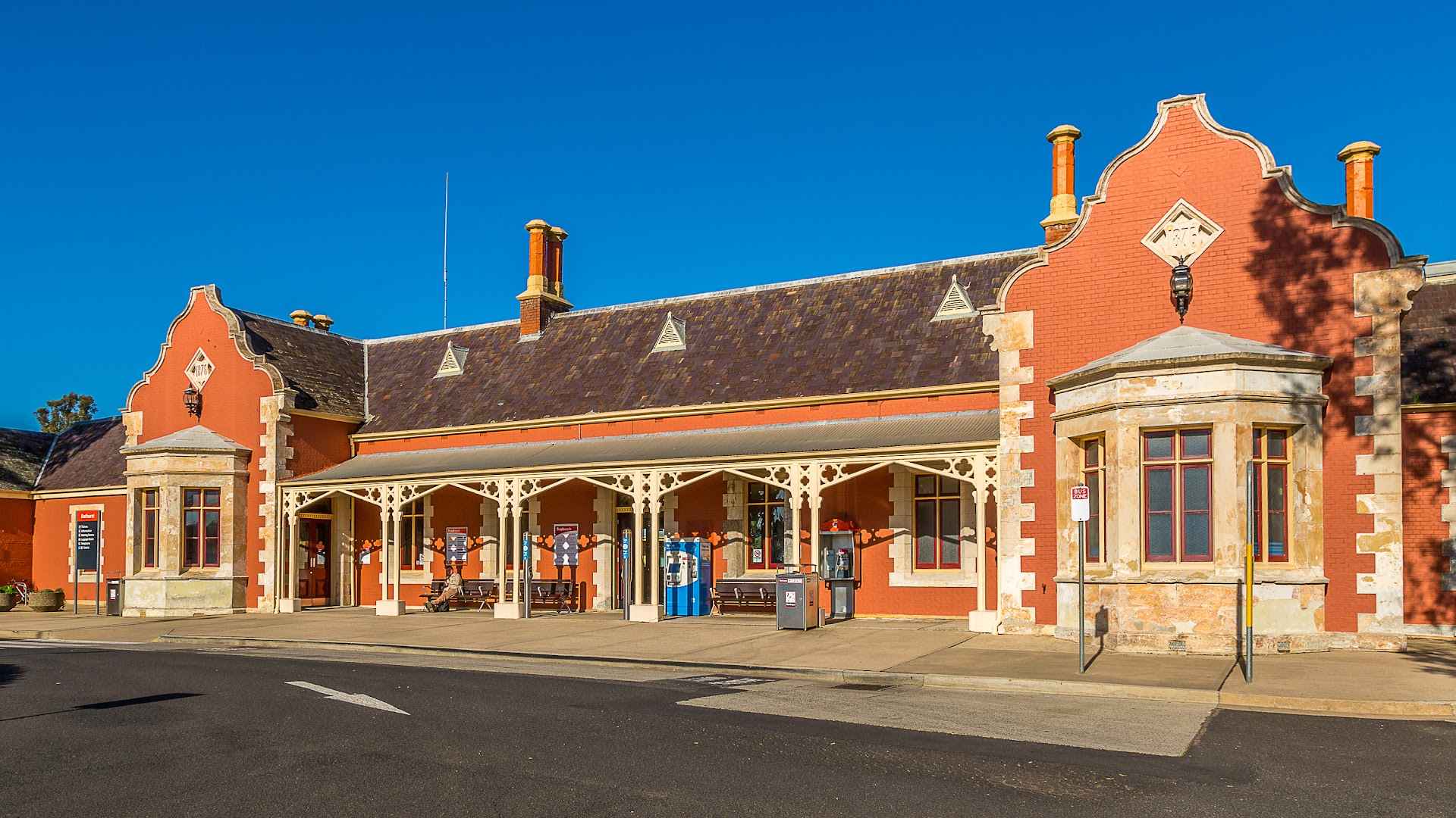 Bathurst Station